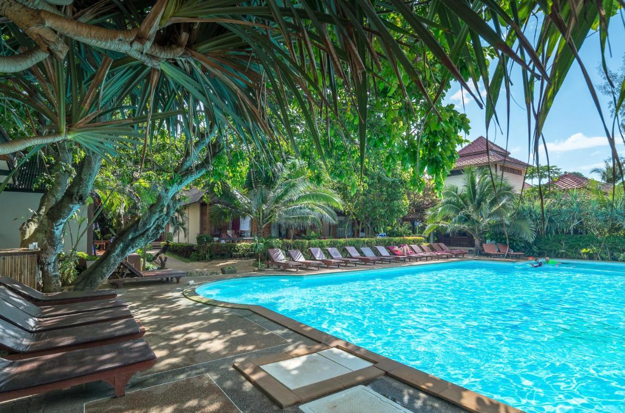 Lanta Miami Resort - Sha Extra Plus Koh Lanta Exterior photo